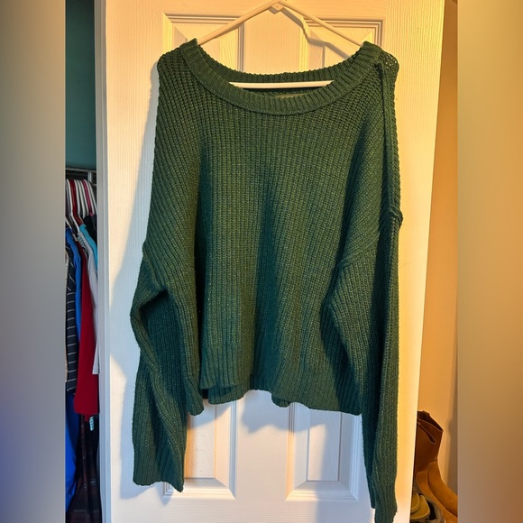 American Eagle Outfitters Tops - American Eagle Sweater